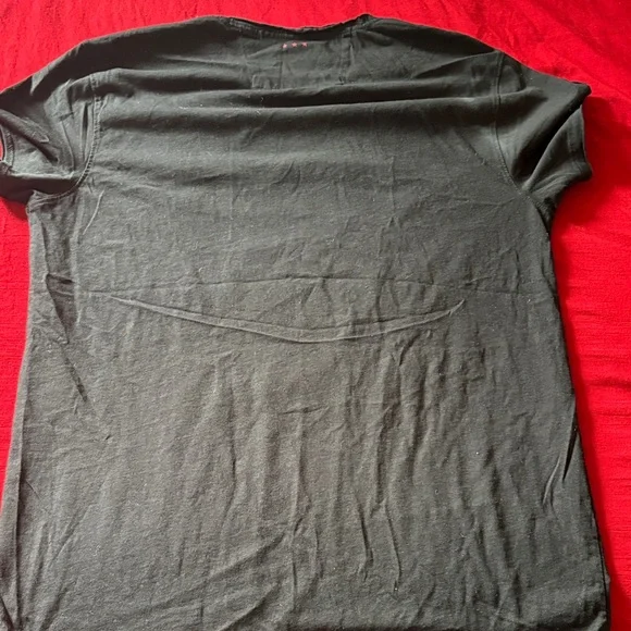 John Varvatos Grunge Y2K Goth Tee with Red Skull - Picture 4 of 4